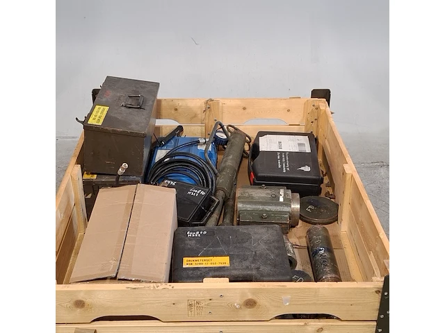 Diverse garage inventaris - afbeelding 7 van  14