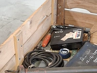 Diverse garage inventaris - afbeelding 2 van  10