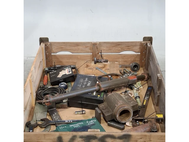 Diverse garage inventaris - afbeelding 3 van  10