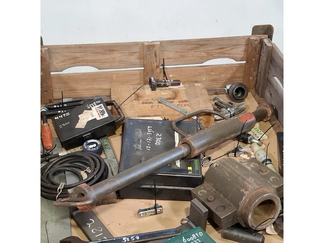 Diverse garage inventaris - afbeelding 6 van  10