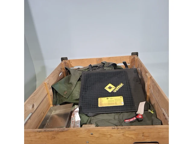 Diverse garageinventaris en toebehoren - afbeelding 9 van  16
