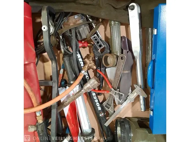 Diverse garageinventaris o.a snap-on / metabo - afbeelding 4 van  8