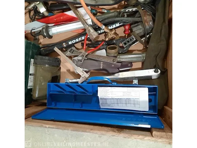 Diverse garageinventaris o.a snap-on / metabo - afbeelding 5 van  8