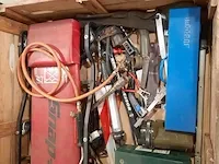 Diverse garageinventaris o.a snap-on / metabo - afbeelding 8 van  8