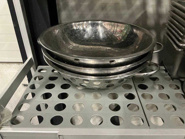 Diverse gastronormbakken/schalen (135x) - afbeelding 11 van  11