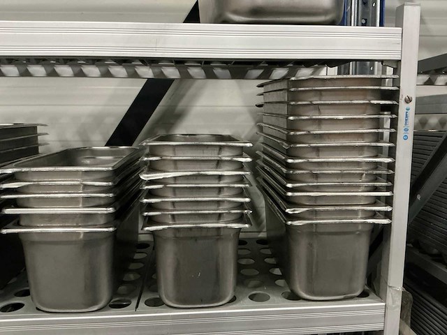 Diverse gastronormbakken/schalen (135x) - afbeelding 6 van  11