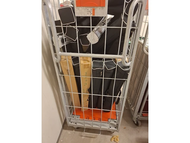 Diverse gebruiksartikelen - afbeelding 8 van  68