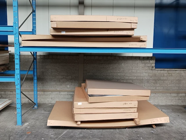 Diverse geluidsdempend materiaal horda stans ab - afbeelding 1 van  10