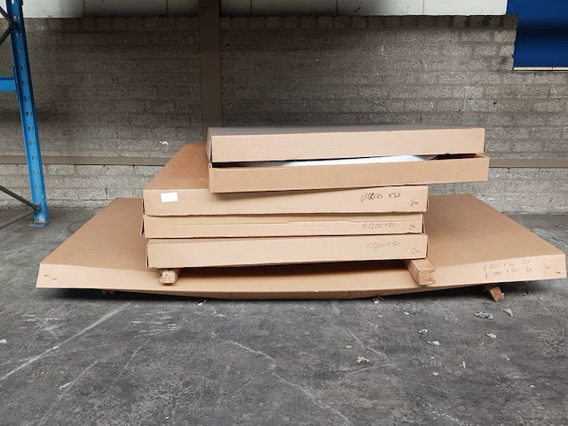 Diverse geluidsdempend materiaal horda stans ab - afbeelding 8 van  10