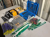 Diverse gereedschappen en accessoires - afbeelding 4 van  4