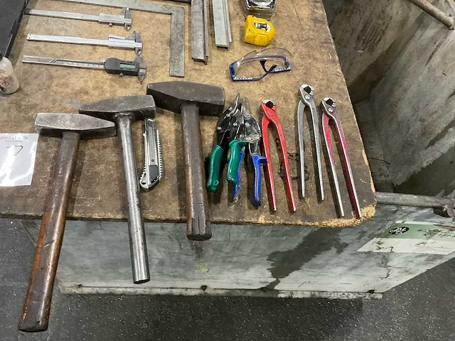 Diverse gereedschappen - afbeelding 2 van  4