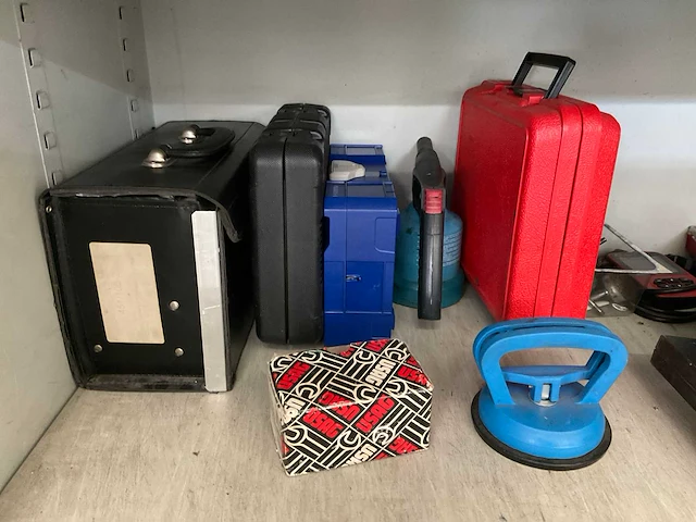 Diverse gereedschappen - afbeelding 6 van  7