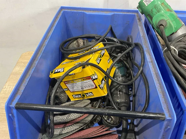 Diverse gereedschappen - afbeelding 4 van  9