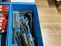 Diverse gereedschappen - afbeelding 2 van  4