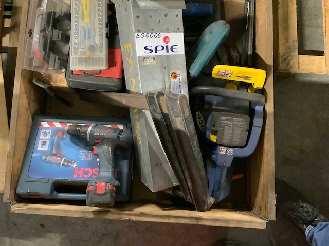 Diverse gereedschappen - afbeelding 2 van  3