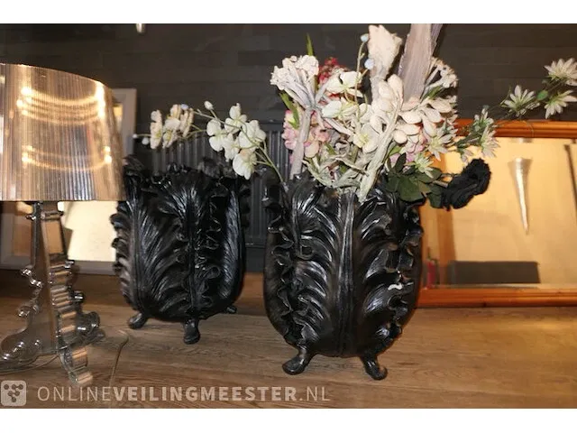 Diverse glaswerk en decoratiemateriaal - afbeelding 6 van  10