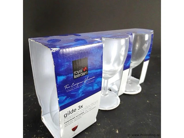 Diverse glazen in verpakking - afbeelding 5 van  5