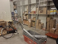 Diverse goederen w.o. elektronica, hygiëne en accessoires - afbeelding 15 van  72