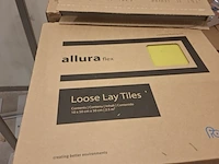 Diverse goederen w.o. elektronica, hygiëne en accessoires - afbeelding 27 van  72