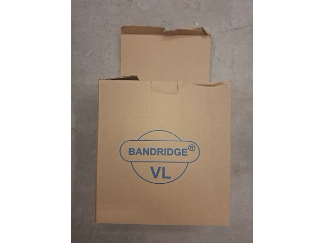 Diverse goederen w.o. elektronica, hygiëne en accessoires - afbeelding 23 van  72