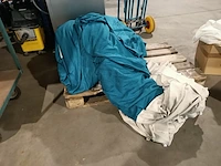 Diverse gordijn stof en tafelrokken - afbeelding 7 van  8