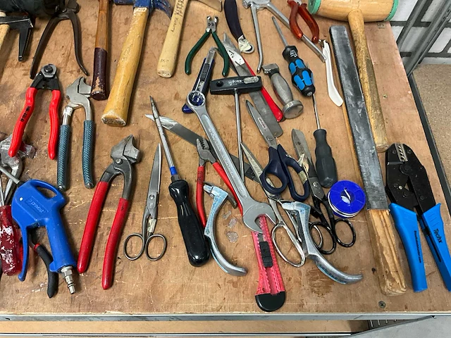 Diverse handgereedschappen - afbeelding 5 van  5