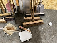 Diverse handgereedschappen - afbeelding 2 van  5