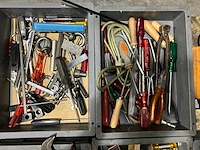 Diverse handgereedschappen - afbeelding 2 van  7