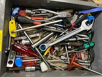 Diverse handgereedschappen - afbeelding 4 van  9