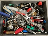 Diverse handgereedschappen - afbeelding 5 van  9