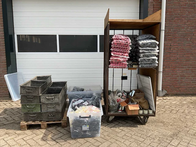 Diverse (handvatten, inslagdoppen, bakken) - afbeelding 11 van  18