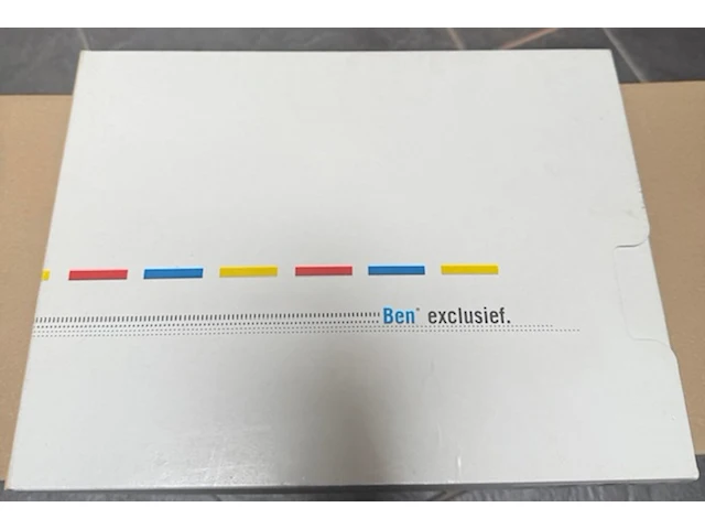 Diverse herman brood verzamelobjecten met 2x vitrinekast - afbeelding 8 van  8