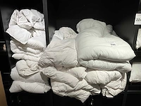 Diverse hoofdkussens en dekens - afbeelding 2 van  5