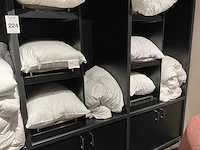 Diverse hoofdkussens en dekens - afbeelding 5 van  5