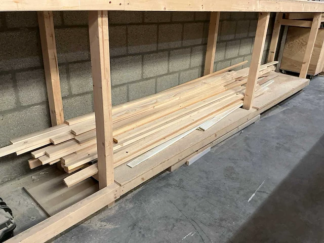 Diverse hout- en balken - afbeelding 3 van  10