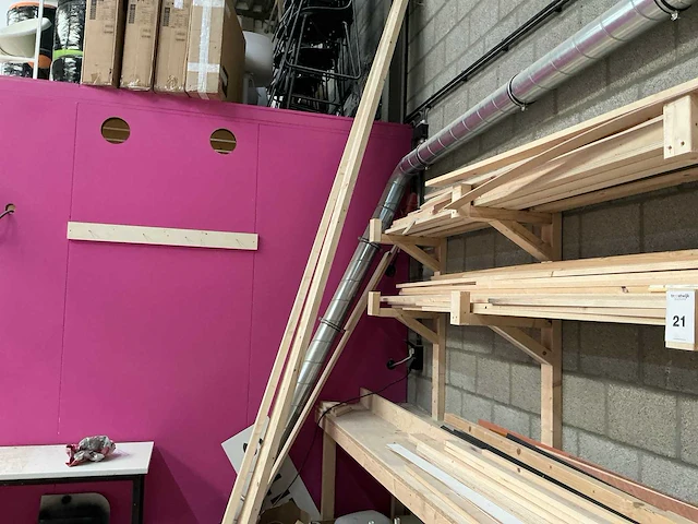 Diverse hout- en balken - afbeelding 7 van  10