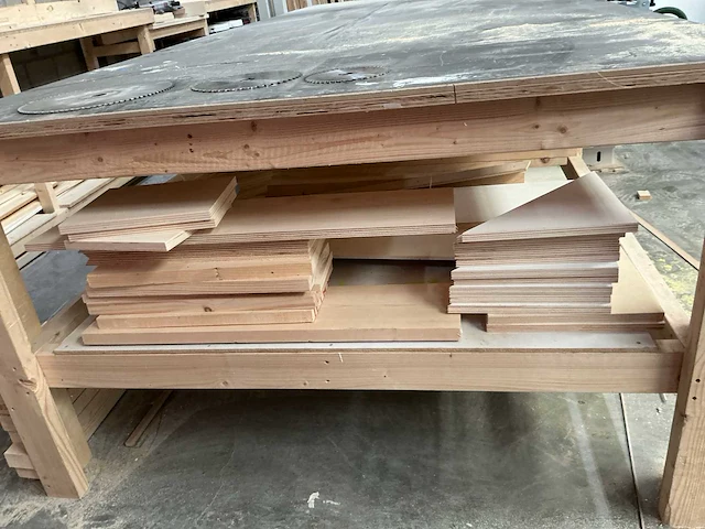 Diverse hout- en balken - afbeelding 9 van  10