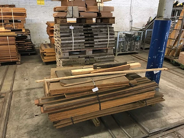Diverse hout- en plaatmateriaal (8x) - afbeelding 1 van  8