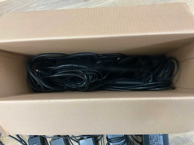 Diverse hp & dell stroom adapters (11x) - afbeelding 2 van  6