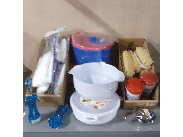 Diverse huishoudelijke accessoires (d1639) - afbeelding 3 van  3