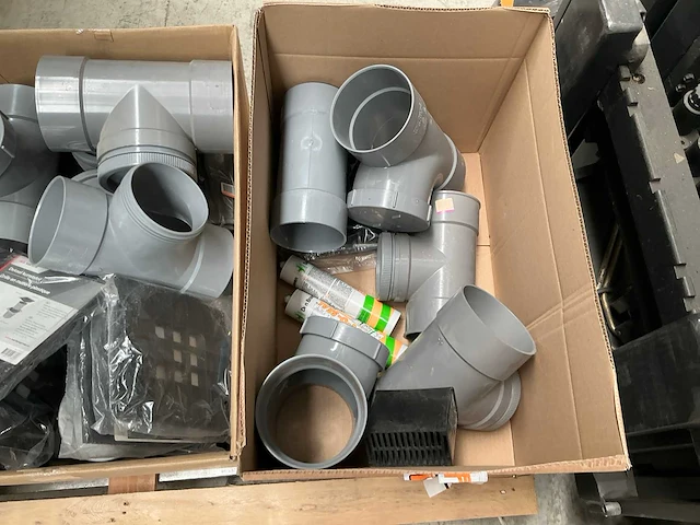 Diverse hulpstukken en bochten - afbeelding 2 van  4