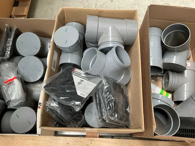 Diverse hulpstukken en bochten - afbeelding 3 van  4