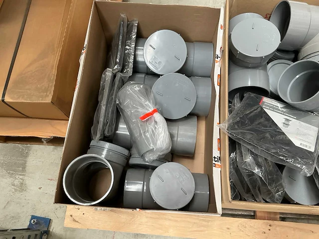 Diverse hulpstukken en bochten - afbeelding 4 van  4
