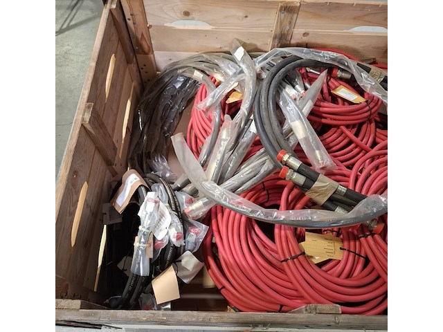 Diverse hydrauliek slangen - afbeelding 3 van  11