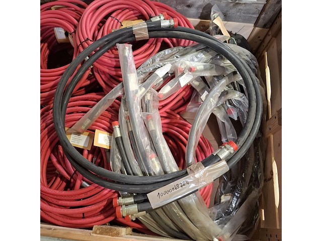 Diverse hydrauliek slangen - afbeelding 5 van  11