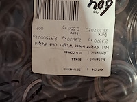 Diverse ijzerwaren en onderdelen - afbeelding 4 van  8