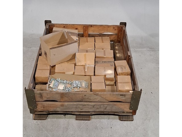 Diverse ijzerwaren en onderdelen - afbeelding 2 van  7