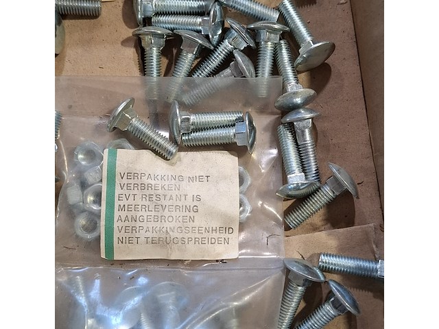 Diverse ijzerwaren en onderdelen - afbeelding 4 van  7