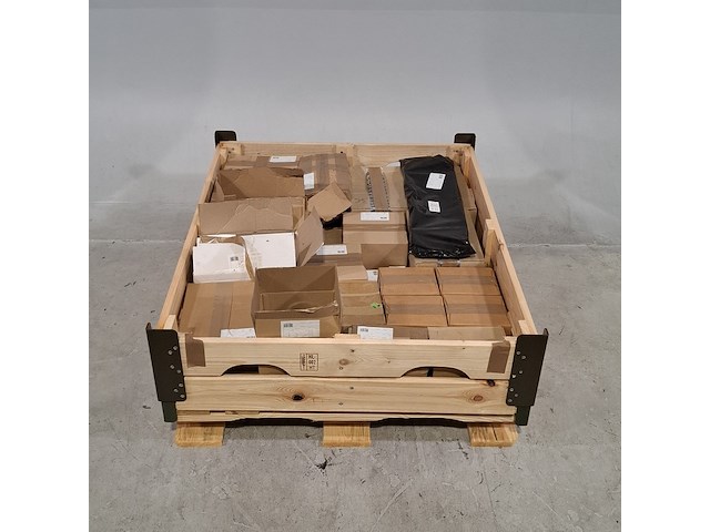 Diverse ijzerwaren, o.a. daf - afbeelding 1 van  9