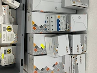 Diverse in doos - afbeelding 4 van  5